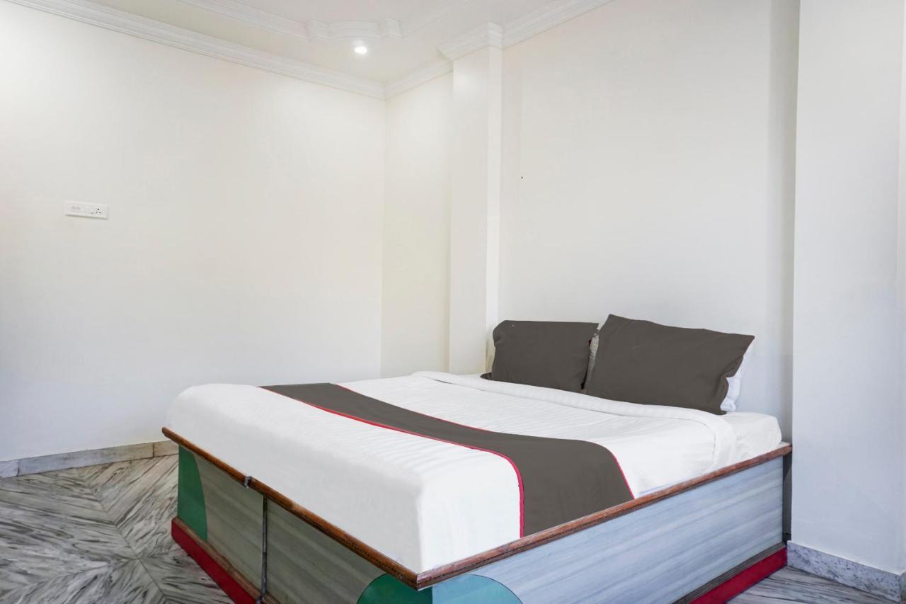 Collection O 86387 Pristine Inn Hotel Pune